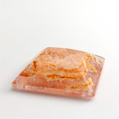 QUARTZ ROSE - 93.55 carats Pink quartz with white and orange calcite inclusion -...