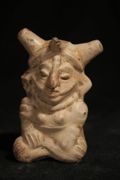  Serrure en forme de Cheval en bronze. Époque Sassanide II-VII 6,7 cm X 5,7 cm