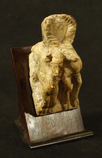 null Deer with long ringed antlers and its young in Limestone. Middle East. H :9cm...
