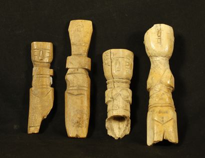  Quatre poupées en os au corps tubulaire. Période Copte V-VII siècle ap.J.C. H :10...