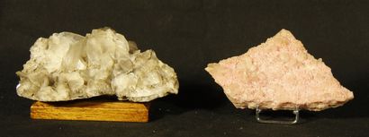 null Lot de 4 minéraux : Calcite, 11,5x7, cristal, 2,3x0,8, blanche, provenant de...