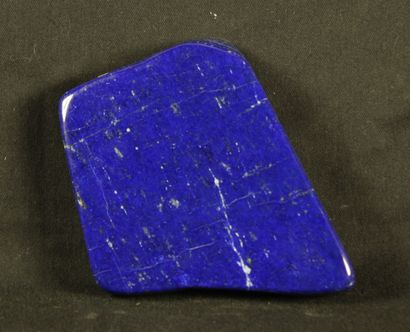 null Bloc de lapis lazuli de très belle qualité. 369g. 8X6,3cm.