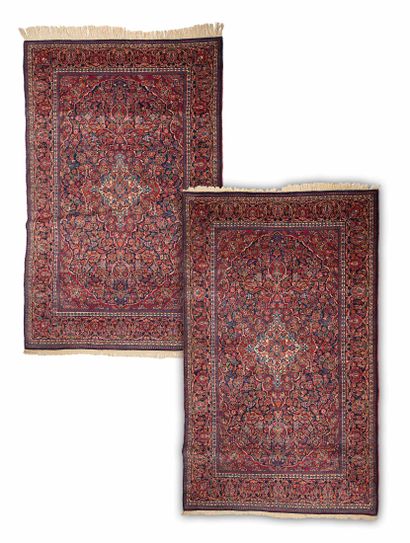null Paire de tapis KACHAN (Iran), 2e tiers du 20e siècle

Dimensions : 208 x 142cm...