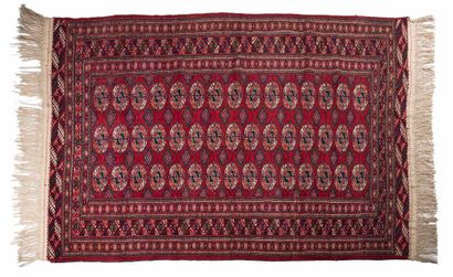 null TÉKKÉ BOUKHARA carpet (Central Asia), 2nd third of the 20th century

Dimensions...