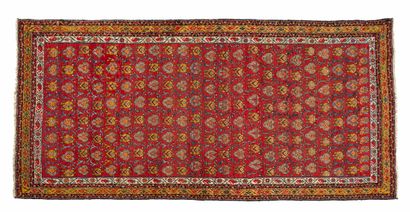 null Tapis MELAYER (Perse), fin du 19e siècle

Dimensions : 250 x 110cm.

Caractéristiques...