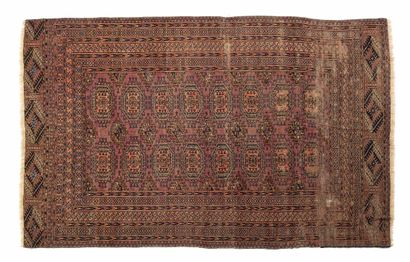 null Lot of 4 rugs :



- Bag carpet BELUSH (Persia), mid 20th century

Dimensions...