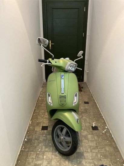VESPA 50 S 4 Temps - 2012 Created just after the war, the success is immediate, the...