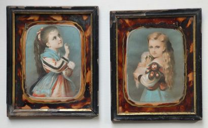 Little girls, pair of fixed, around 1900...