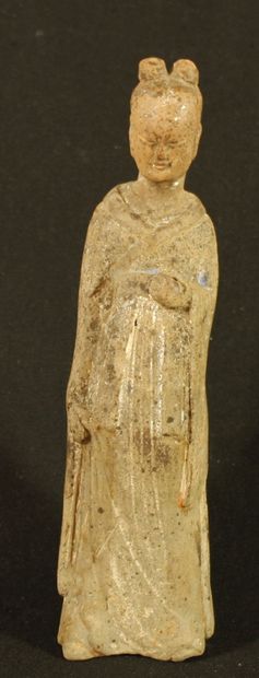 null Terra cotta court lady with remains of polychromy.
China, Wei dynasty 386-557...