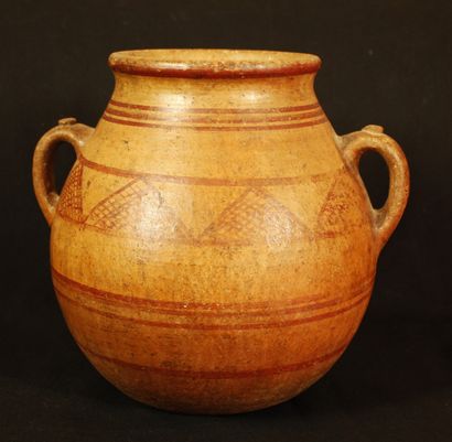 Terracotta pot with geometric decoration.
Maghreb,...