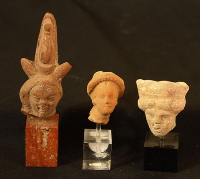 Lot of 3 heads: Terracotta head of Harpocrates...