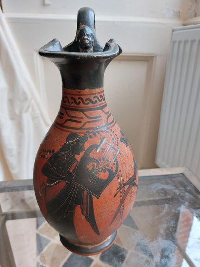 Œnochoe (wine vase) in terracotta with trefoil...