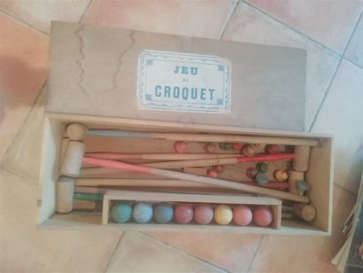 null Croquet game, circa 1900 + 2 dolls with porcelain heads, modern. Ht. 45cm a...