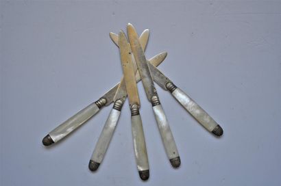 null 5 dessert knives, silver blade and mother of pearl handle