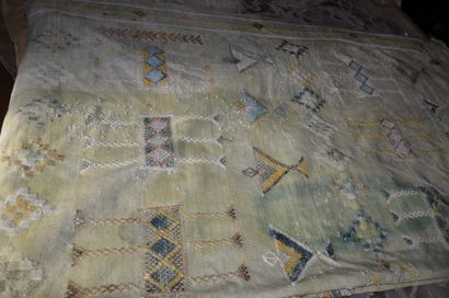 null Set of 4 KILIM rugs: 120 x 45 cm + 85 x 140 cm + 270 x 330 cm + 340 x 600 cm...