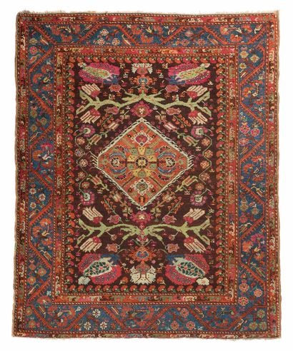 null KUMURDJI KOULA carpet (Asia Minor), circa 1860
Dimensions : 160 x 150cm.
Technical...