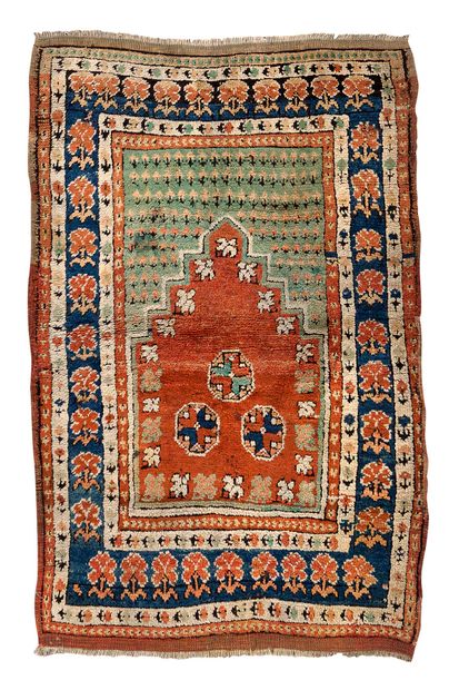 null Rare and curious YURUK carpet (Central Anatolia), late 19th century
Dimensions...