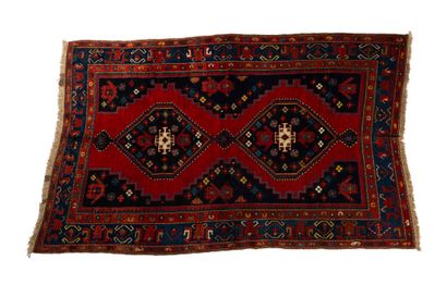null Tapis LAMBALO (Caucase-Arménie), début du 20e siècle 
Dimensions : 235 x 166cm....