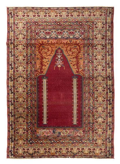 null PANDERMA carpet (Asia Minor), early 20th century
Dimensions : 185 x 125cm.
Technical...