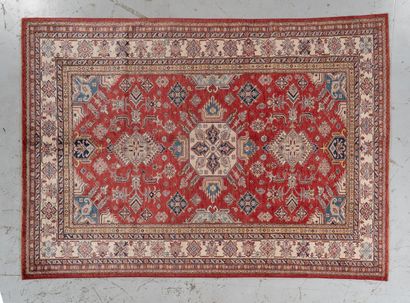 null Great Kazak
South Caucasus
Circa 1975
Dimensions. 295 x 209 cm
Wool velvet on...