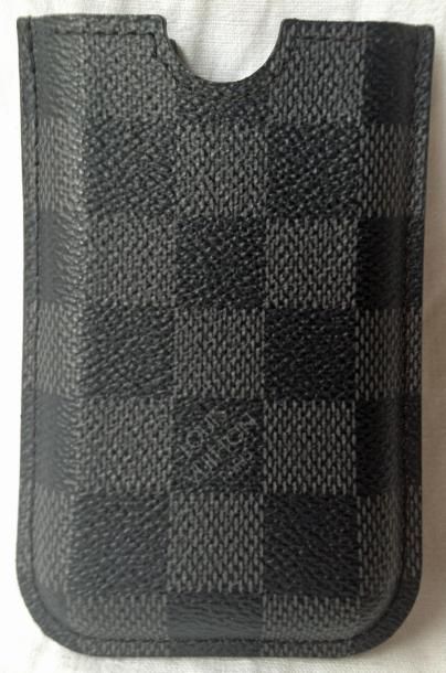 LOUIS VUITTON Etui pour Smartphone 3 en damier gris, avec sa boîte