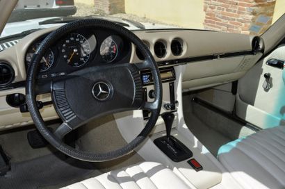 MERCEDES 450 SLC - 1973 N° Série: 10702412005115 En 71 Mercedes remplace la Pagode,...