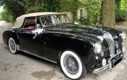 null ASTON MARTIN LAGONDA Cabriolet MKII – 1955
Châssis : LB290193

La Lagonda est...