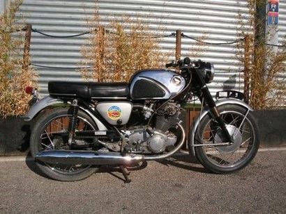 HONDA CB72 – 1968

N° série : 1010349

Type...