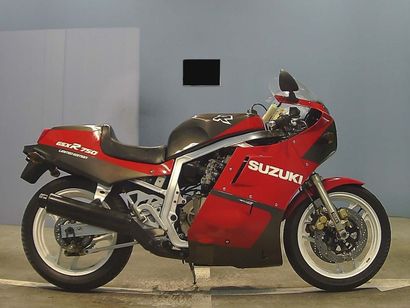 null SUZUKI 750 GSXR R SP– 1986

N° Série : 100189

Type mine : GR71G

9 135 Kms.



Version...