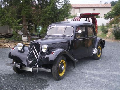 CITROËN 11B-1951 Le modèle légendaire de Citroën, lancé en 1934: La Traction aura...