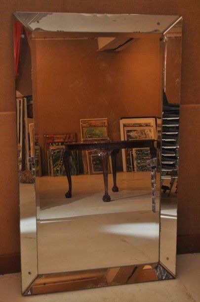 Glace miroir vers 1950. Ht. 135cm - Larg....