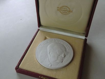 null Médaille commémorative Enzo Ferrari 