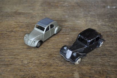 Dinky Toys. Citroën 11 BL + 2cv