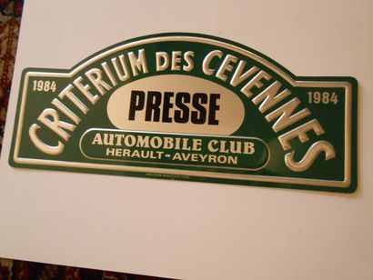 null Lot de 4 plaques: Criterium des Cévennes 1980-1983-1984 et Criterium des Garrigues...