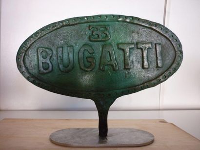 null LAURENT Georges (1940). Logo Bugatti en Bronze d'Art. Fonte à cire perdue, socle...