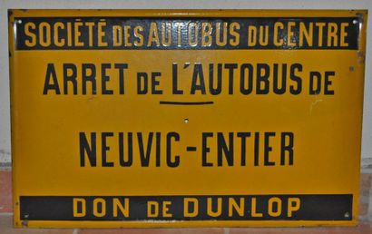  Plaque en fonte émaillée. Arrêt de NEUVIC-ENTIER (Haute Vienne, près de Limoges)...