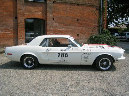 FORD MUSTANG 390 GT - 1967 Equipée du 390 Thunderbird spécial V8, soit 6384 cm3,...