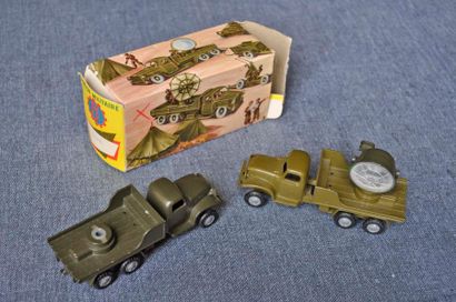 DINKY TOYS 2 camions JF GMC Projecteur