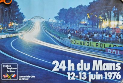 null 3 Affiches du 24h du Mans: 1976, 1977, 1981. 38x50cm environ