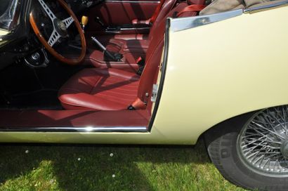 JAGUAR TYPE E Cabriolet 4,2L – 1969N° Série : 1R10794 

Produite de 1961 à 1975,...