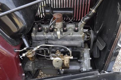 FIAT FIAT 514 Torpedo - 1930 N° Série : 211520 Pour remplacer la 509 Fiat sort la...