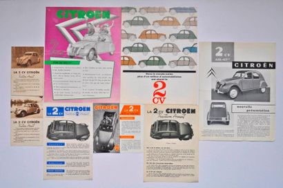 CITROËN Citroën. Lot de prospectus et de dépliants sur la Citroën 2cv.