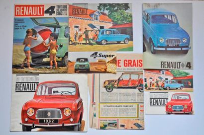 RENAULT Renault. Lot de quatre dépliants, un catalogue, un prospectus et une carte...