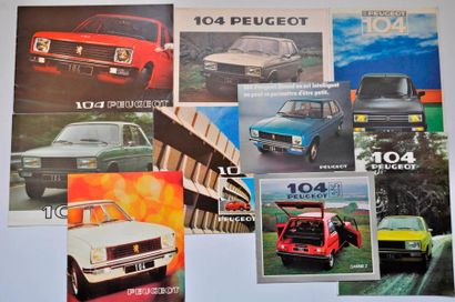 PEUGEOT Peugeot. Lot de six catalogues, deux dépliants et un prospectus pour 104