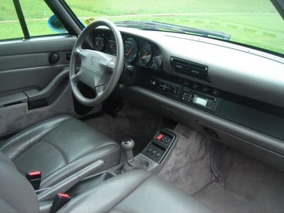 Porsche 993 Carrera 2 1995 

La Porsche 993 est la dernière Porsche à refroidissement...