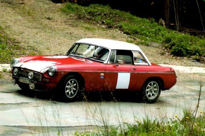 MGB Rallye 1965 



Construite de 1962 à 1980, la MGB demeura pendant longtemps le...