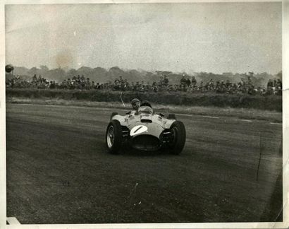 FANGIO FANGIO en el Gran Premio de Inglaterra 1956 en Silverstone.

Ganador en Maserati...