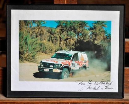 null Toyota Total Paris Dakar N° 308, V. Ickx. Poster encadré signé. 25x30cm