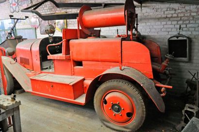 Laffly Type B Voiture de Pompiers type « Premiers Secours » vers 1920 



Châssis...