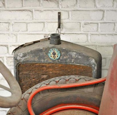 null Calandre et radiateur Berliet (80x50 cm)